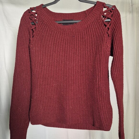 Women's Burgundy Sweater with Cutout Shoulder Details Size SMALL - Picture 1 of 1